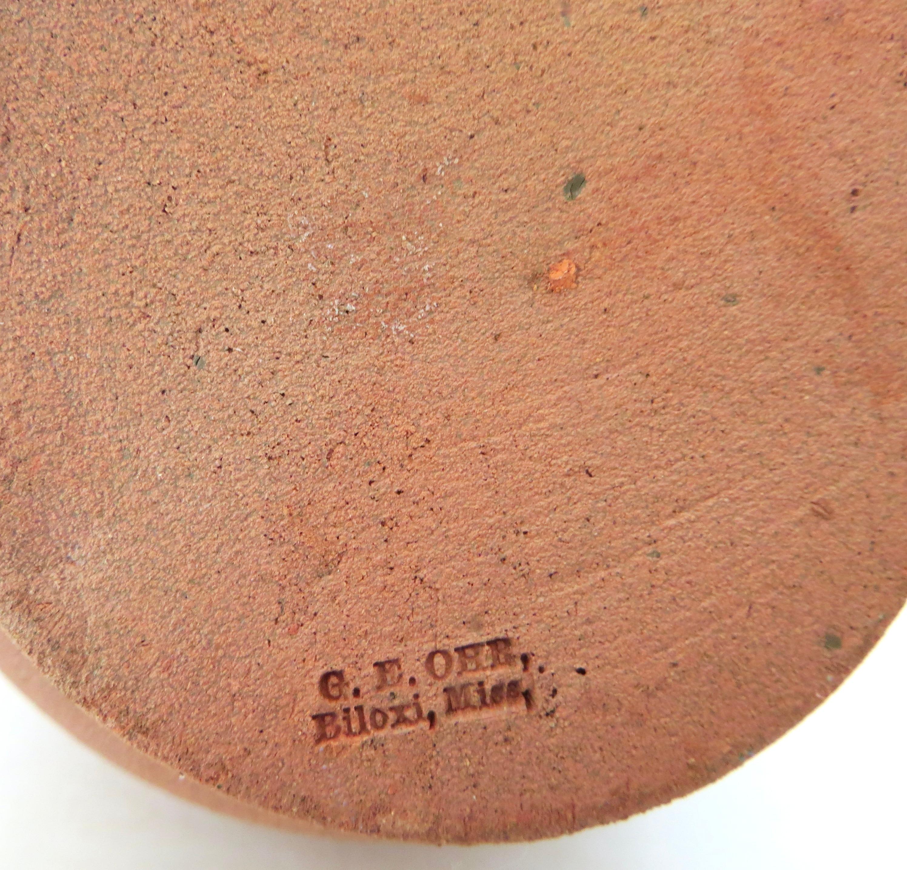 George Ohr ( potier) tirelire de tirelire en céramique en forme de sac, vers 1885 Bon état - En vente à Incline Village, NV