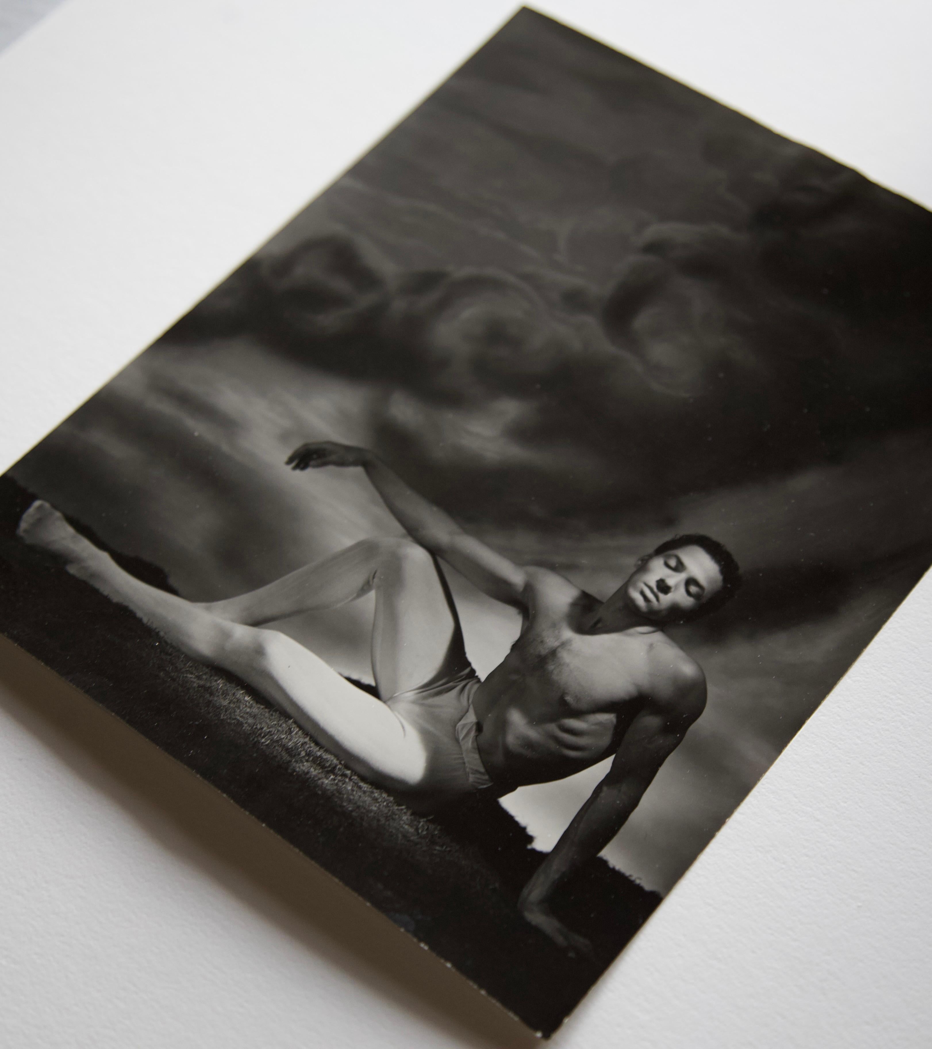 George Platt Lynes Fotografía de época de 1949 nº 9 del bailarín Francisco Monción en venta 3