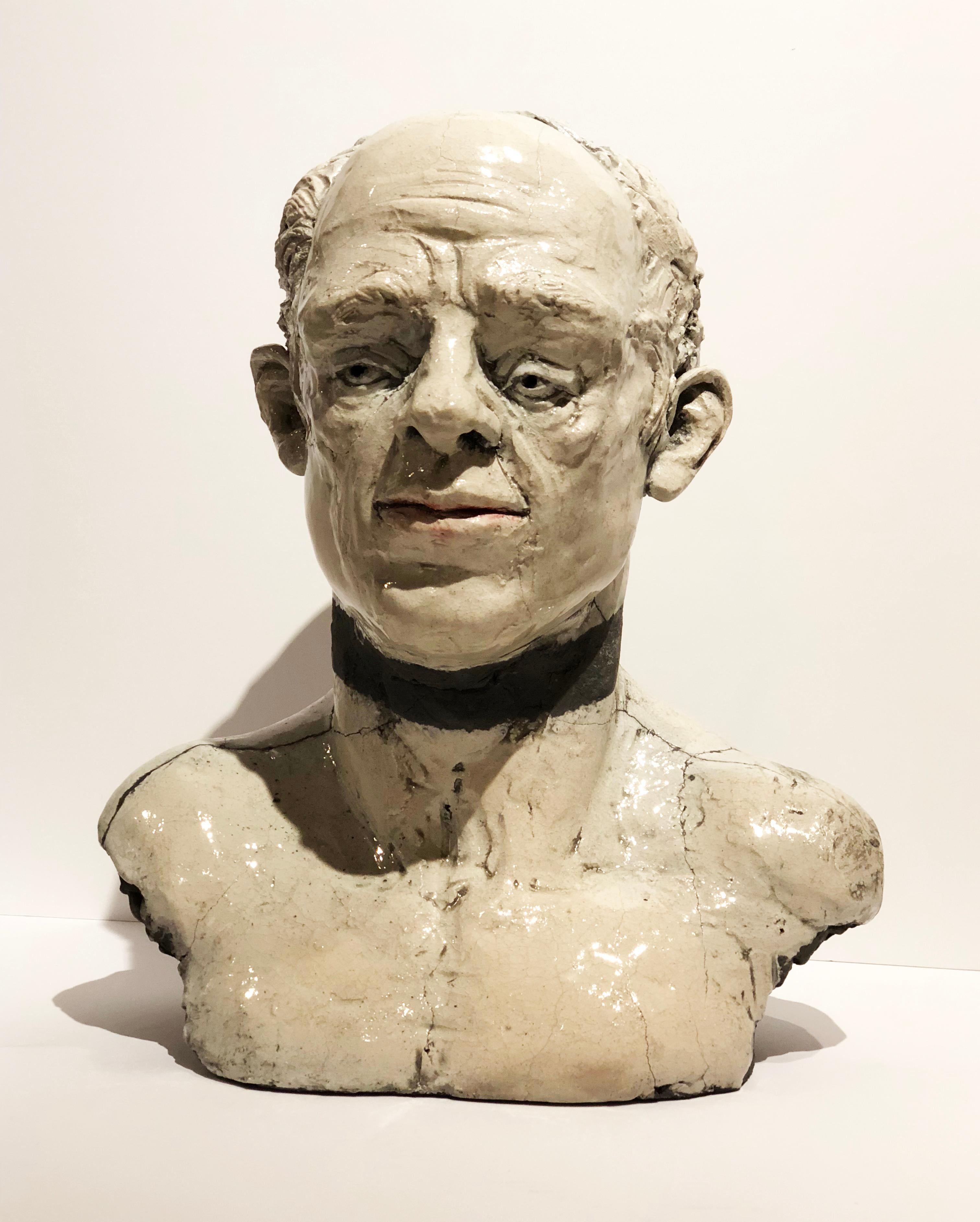 George, busto moderno de cabeza masculina de cerámica blanca cocida en rakú por Pavel Amromin en venta 3