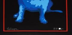 Midnight Drink - Signierter blauer Siebdruck mit Hundmuster