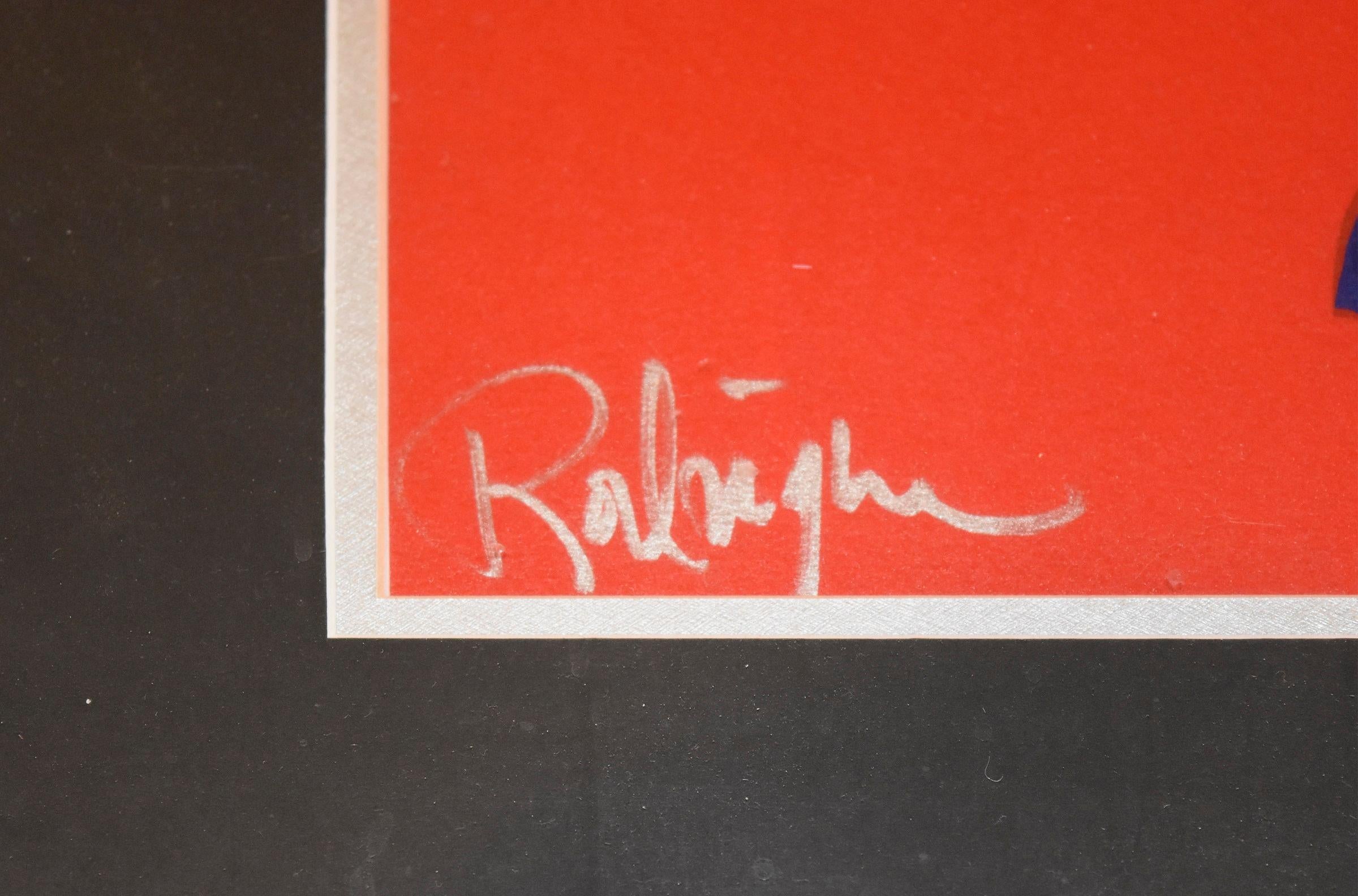Tissu en soie rouge/jaune avec chien bleu imprimé, signé - Orange Animal Print par George Rodrigue