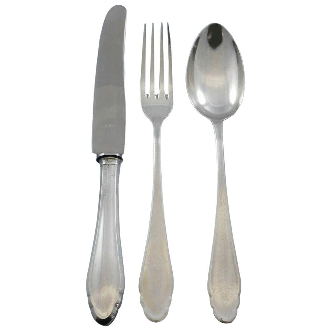 George Roth & Co. (Germany) 800 silver flatware set - 17 pieces. This set includes:

6 dinner knives, (4 - 10 3/8