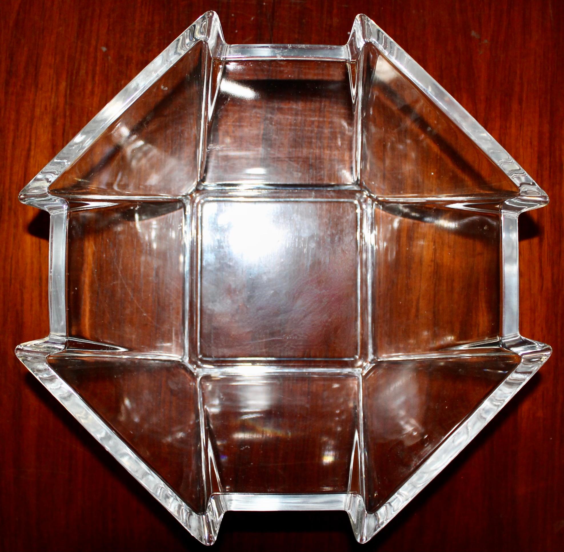 George Sakier Art Deco Glass Bowl for Fostoria In Good Condition For Sale In Sharon, CT