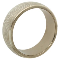 GEORGE SAWYER Alliance en or demi-ronde et argent sterling gravé à l'eau-forte avec Mokume 