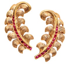 GEORGE SCHULER 1950 Leaves Clips Earrings In 14Kt yELLOW Gold With Rubies
