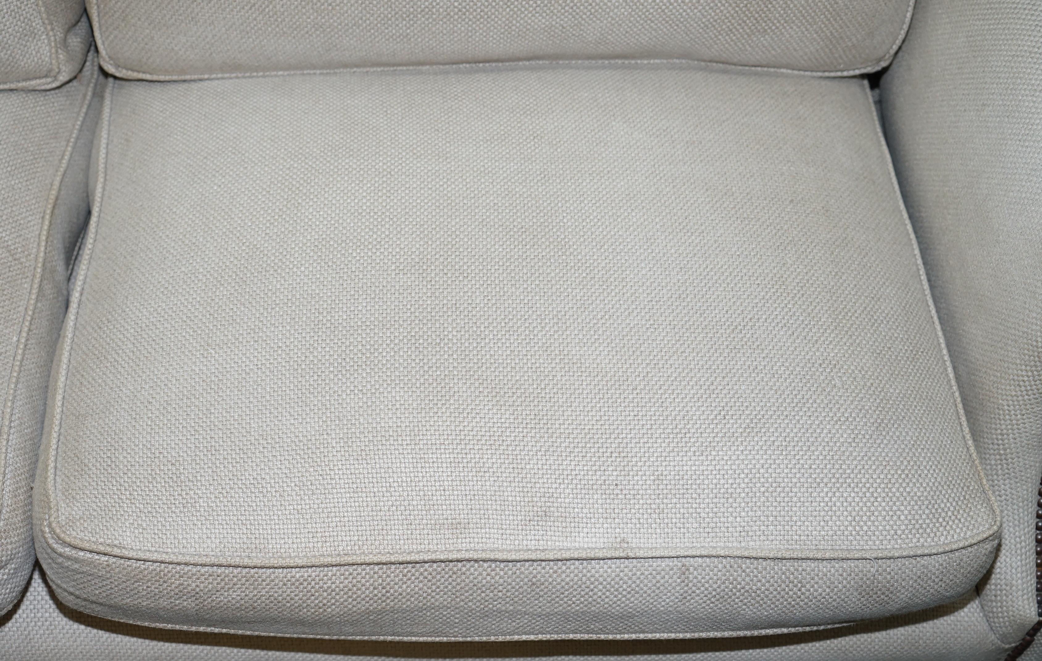 George Smith Arran Drei-Sitzer-Sofa Feder gefüllte Kissen gestempelt (Stoff)