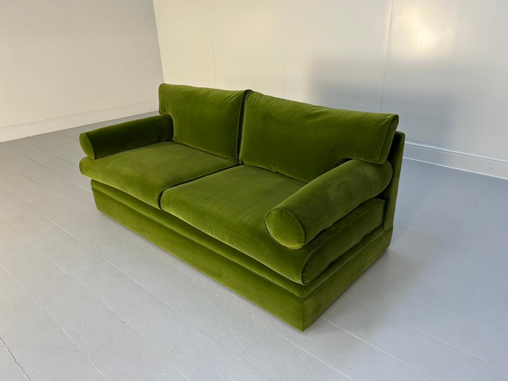 On offer on this occasion is, quite possibly, the only sofa you might ever need to buy.

This is an ultra-rare opportunity to acquire what is, unequivocally, the best of the best, it being a most spectacular, as-new, pristine George Smith Medium