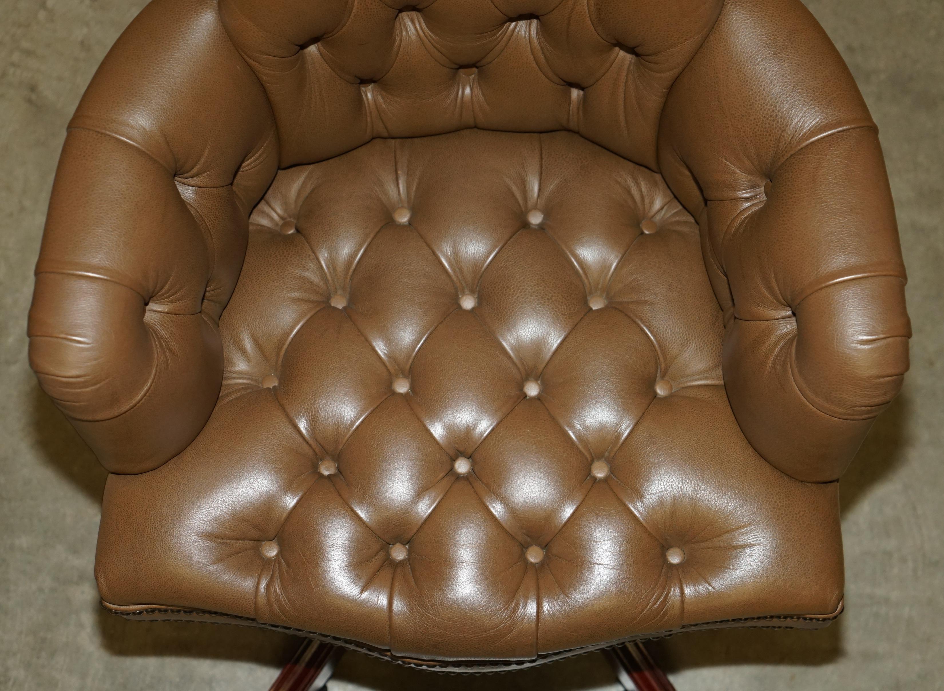 Leather GEORGE SMITH BROWN LEATHER CHESTERFIELD TUFTED CAPTAiNS CHAIR For Sale