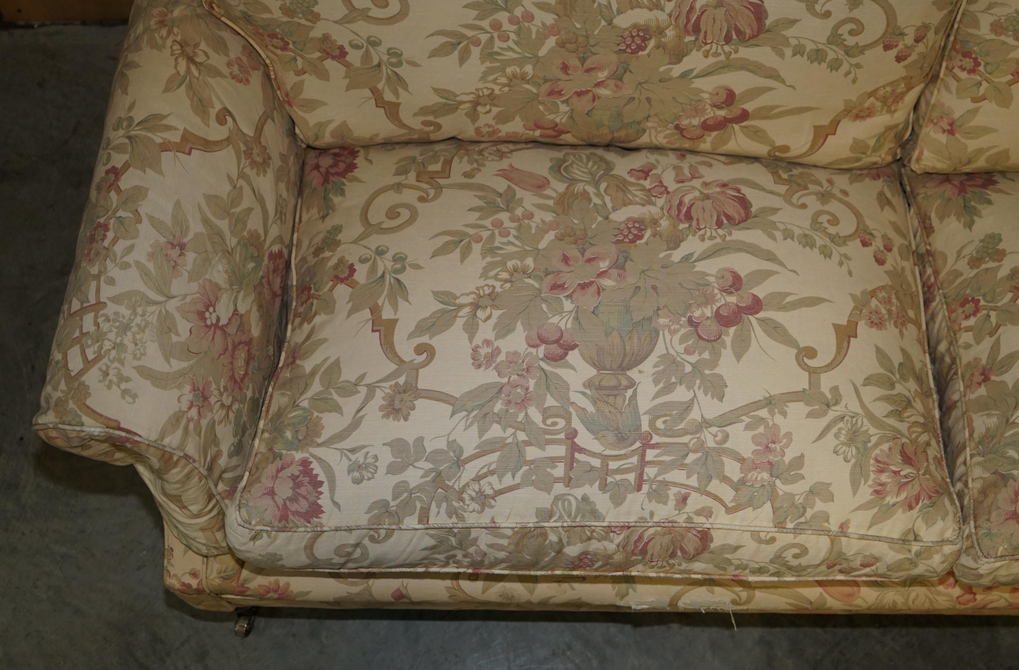 GEORGE SMITH CHELSEA 3 SEAT SOFA IN ORIGINAL UPHOLSTERY PART SUiTE For Sale 3