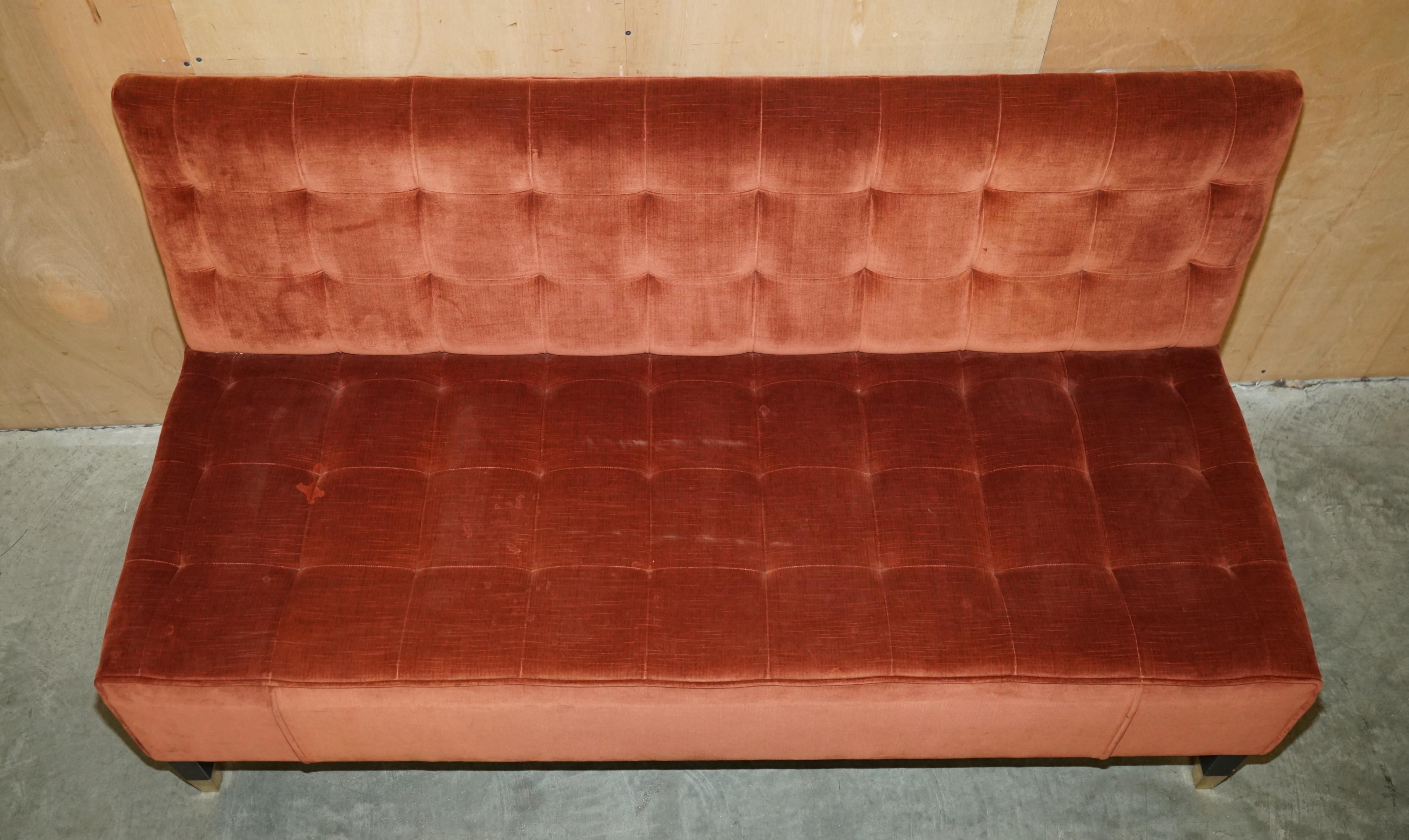English GEORGE SMITH CHELSSEA CHESTERFiELD TUFTED BENCH SOFA IN VELOUR UPHOLSTERY For Sale