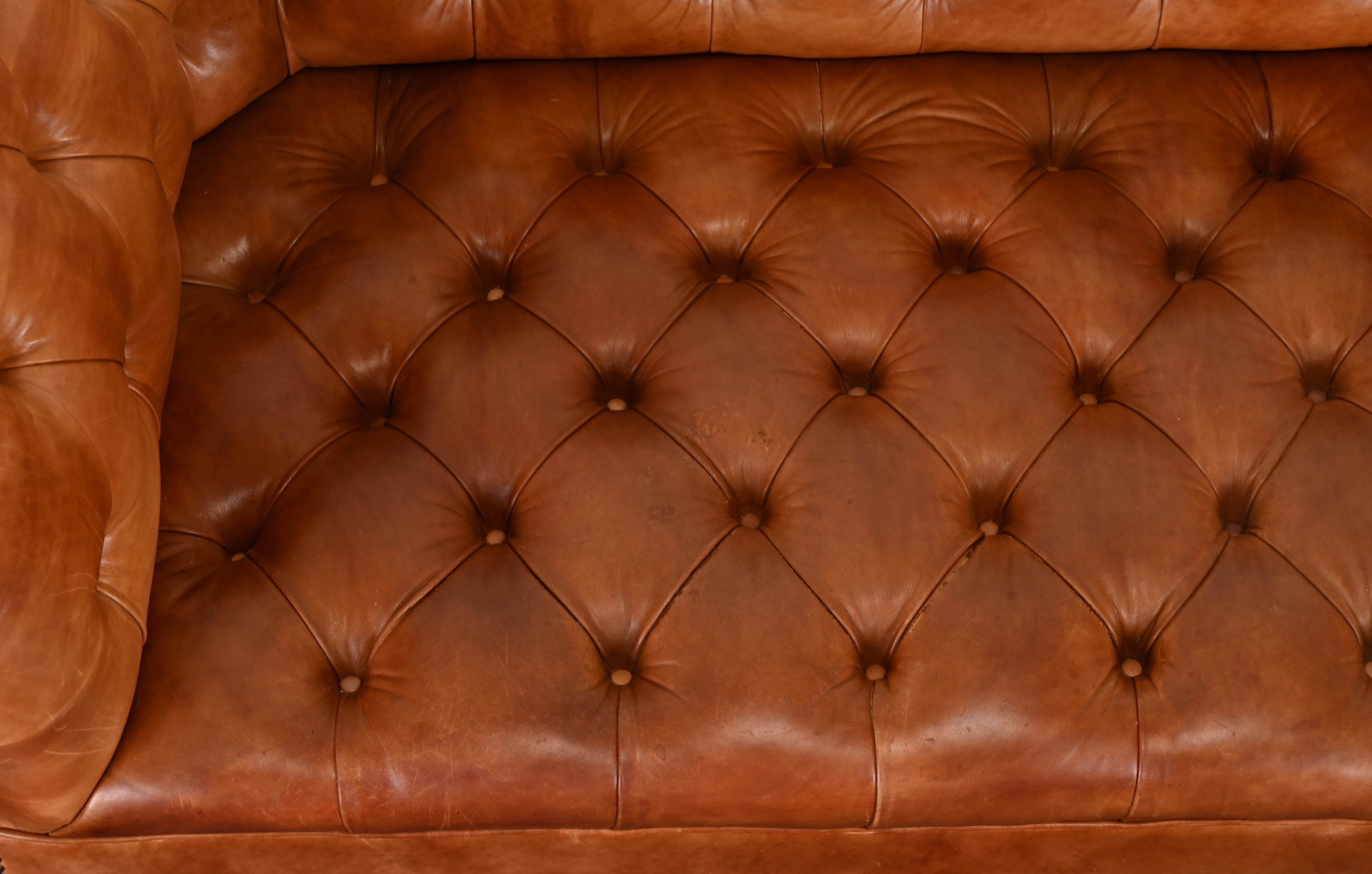 George Smith Chesterfield Sofa In Good Condition In Hamburg, PA