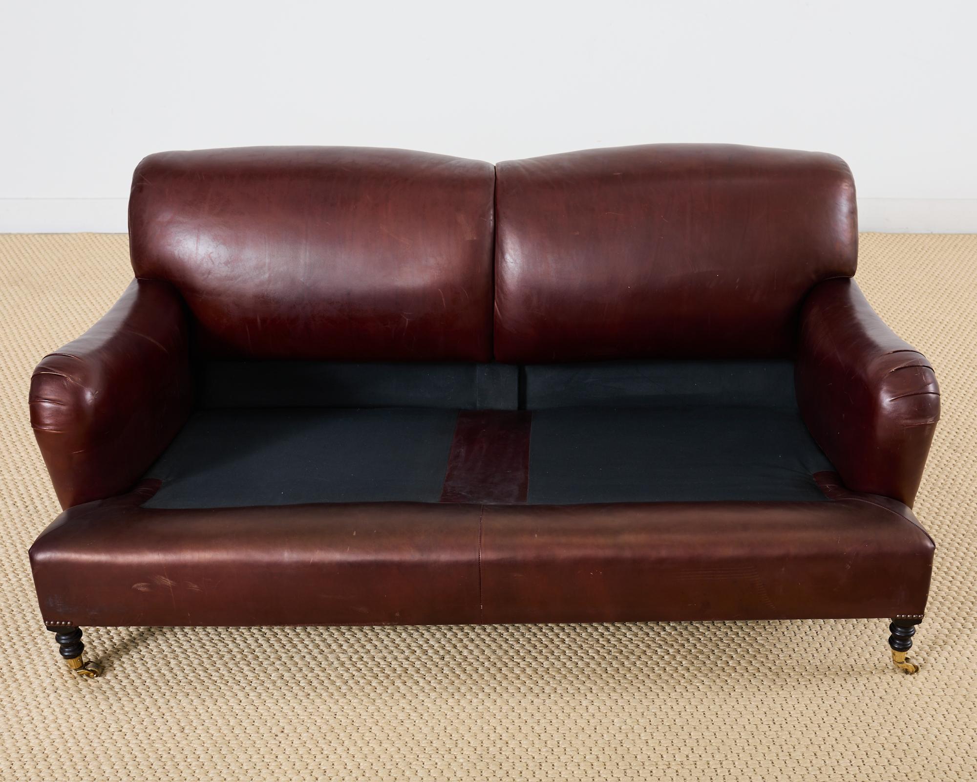 Canapé en cuir Signature de George Smith Howard and Sons en vente 11