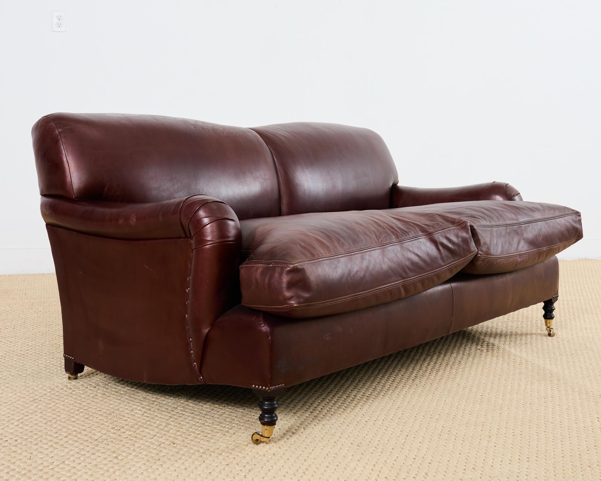 Country Canapé en cuir Signature de George Smith Howard and Sons en vente