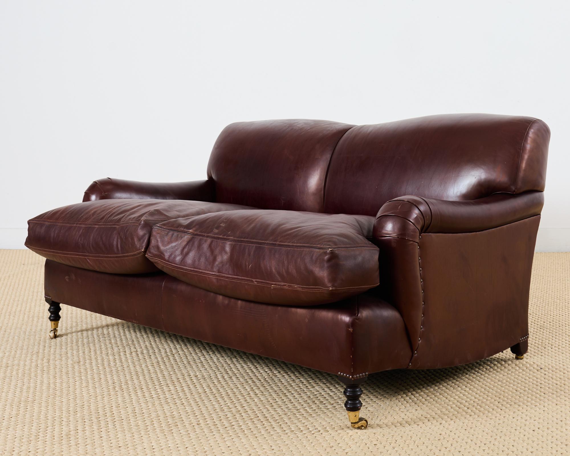 Fait main Canapé en cuir Signature de George Smith Howard and Sons en vente