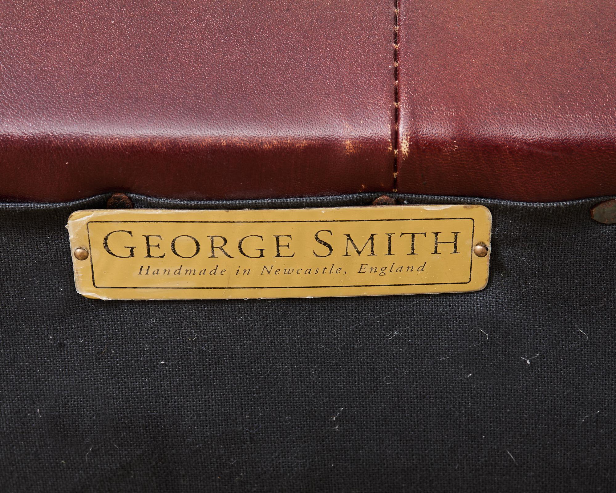 Canapé en cuir Signature de George Smith Howard and Sons Bon état - En vente à Rio Vista, CA