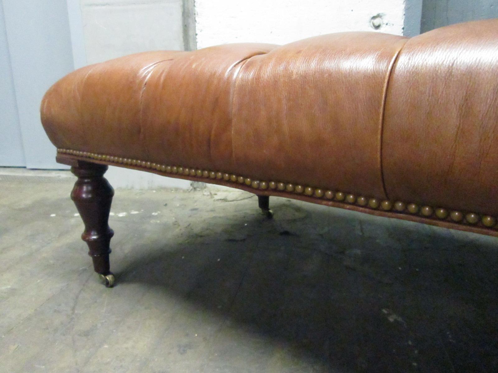 Late 20th Century George Smith English Tufted Leather Bench For Sale