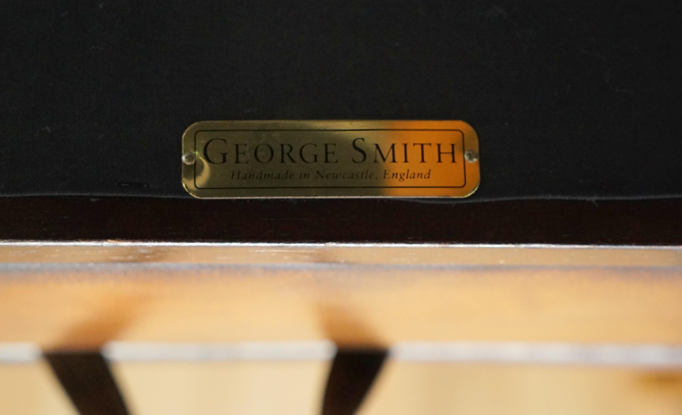 George Smith Extra große restaurierte handgefärbte braune Leder Ottomane Fußbank im Angebot 13