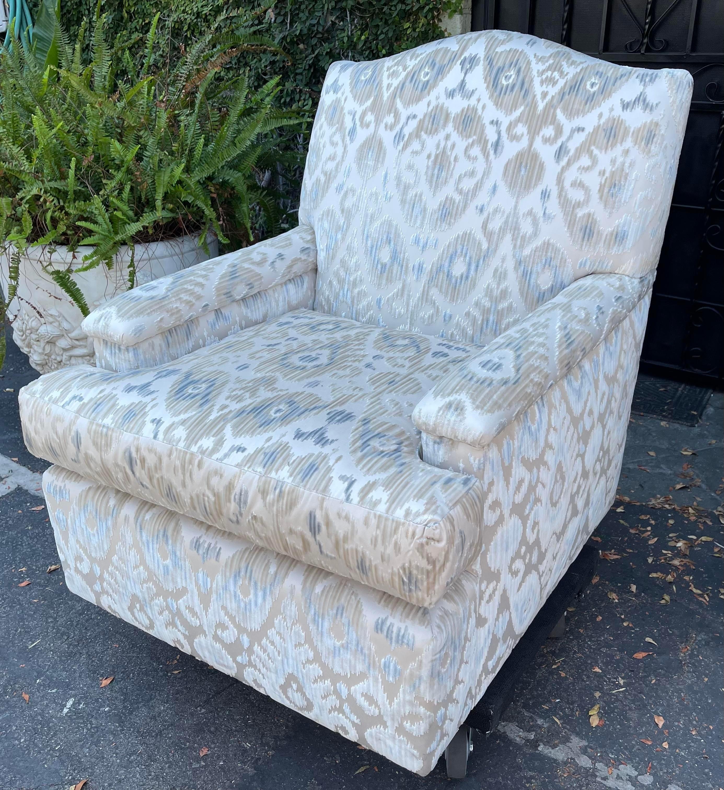 Gregorius Pineo Fully Upholstered Club Chair W Ikat Silk Velvet In Good Condition In LOS ANGELES, CA