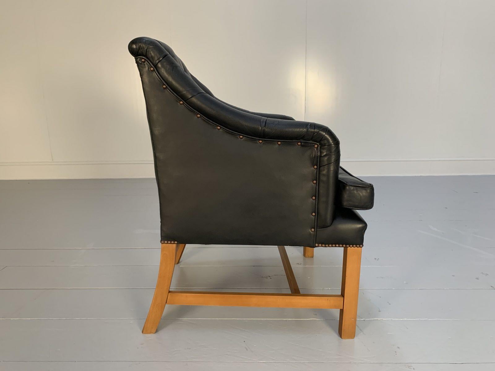George Smith “Georgian” Armchair – in Antique Black Leather In Good Condition For Sale In Barrowford, GB