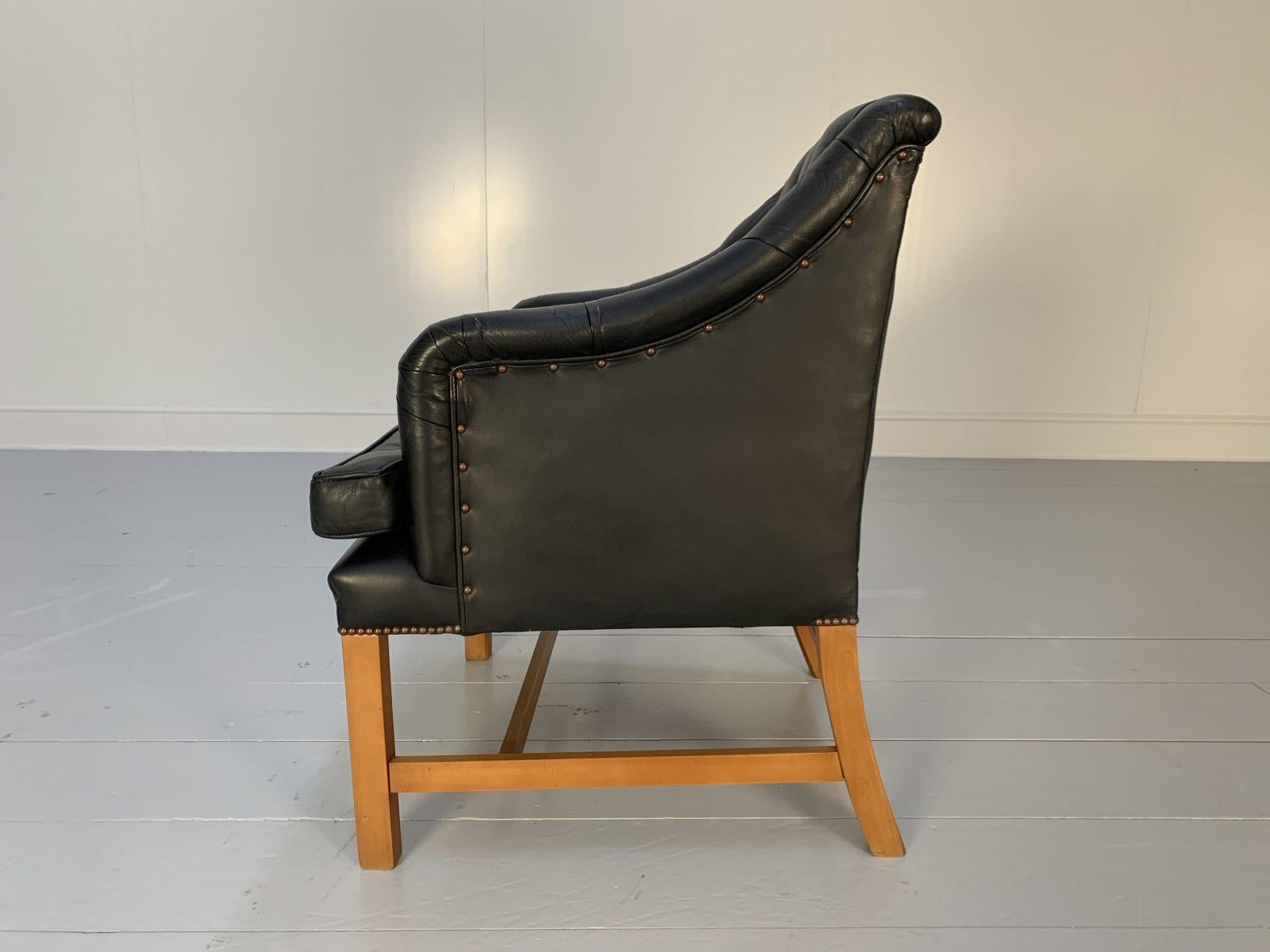 George Smith “Georgian” Armchair – in Antique Black Leather For Sale 1