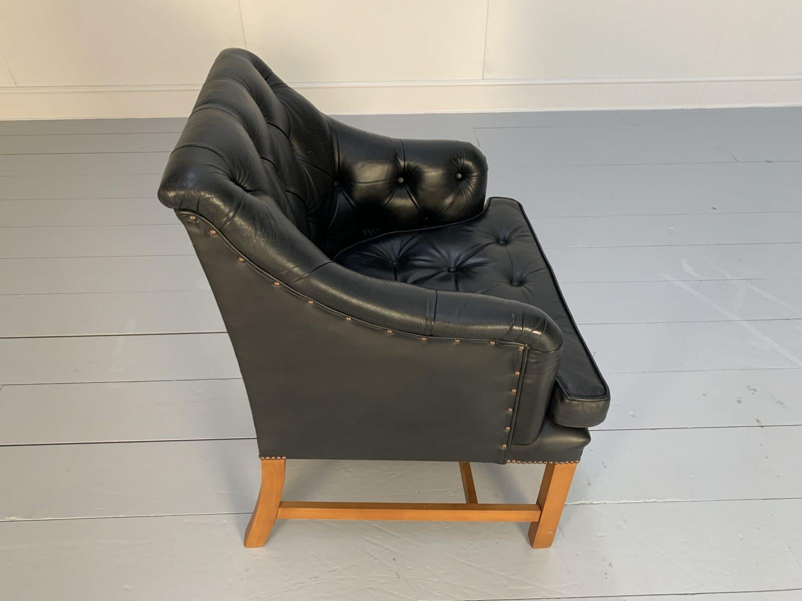 George Smith “Georgian” Armchair – in Antique Black Leather For Sale 3