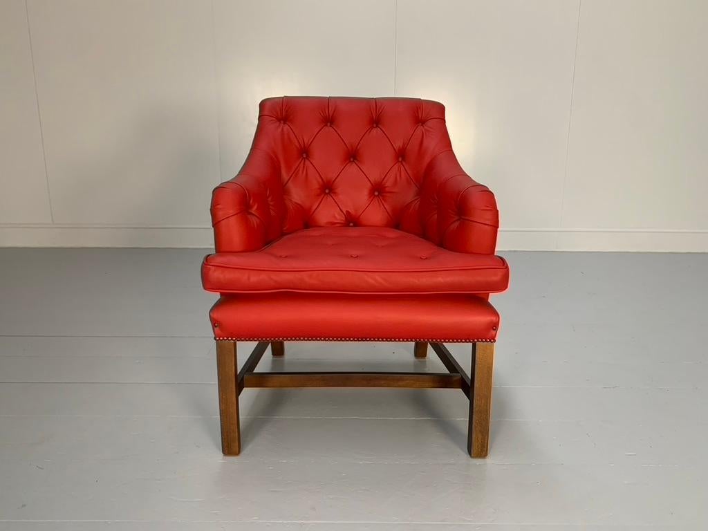On offer on this occasion is perhaps the last armchair you need ever buy, it being a superb George Smith 