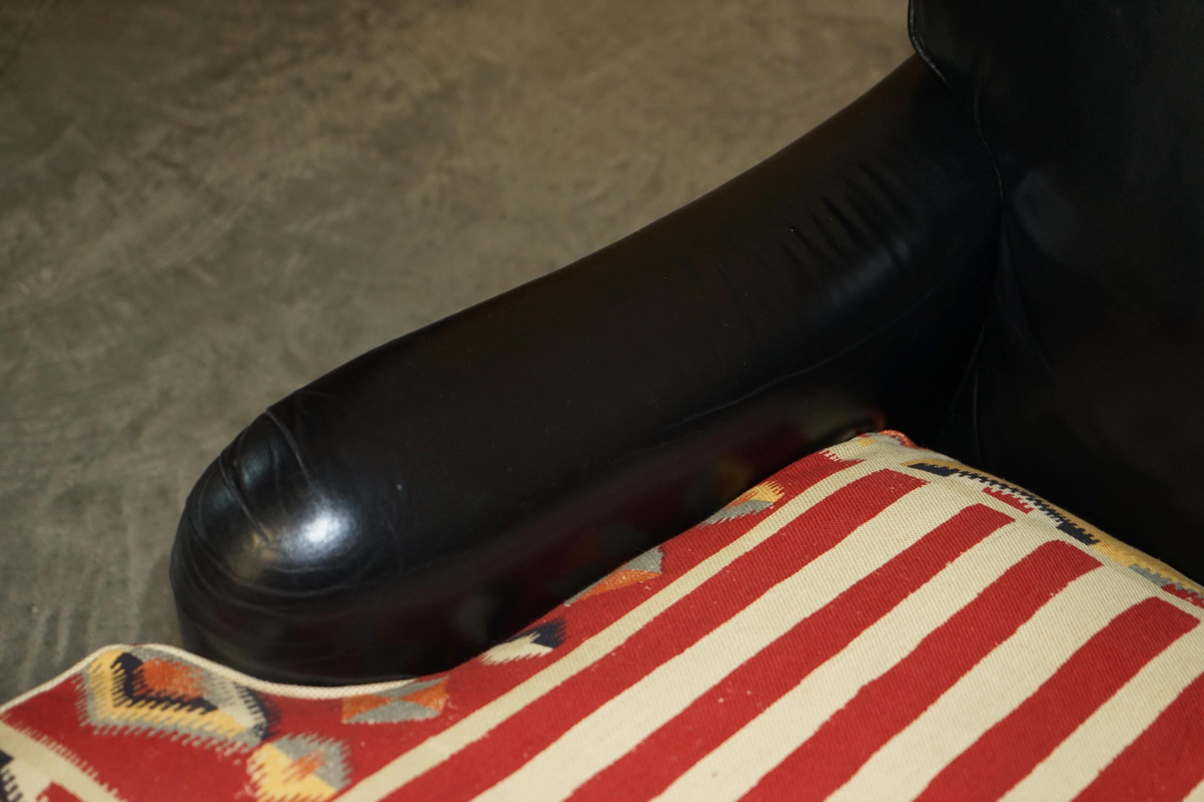 George Smith Howard & Son's Style Kilim & Black Leather American Flag Armchair For Sale 4