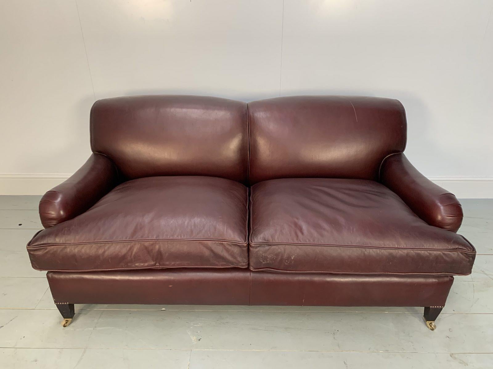 George Smith Leather Sofa – Signature “Standard-Arm” – Large 2.5-Seat Sofa in Ox In Good Condition For Sale In Barrowford, GB