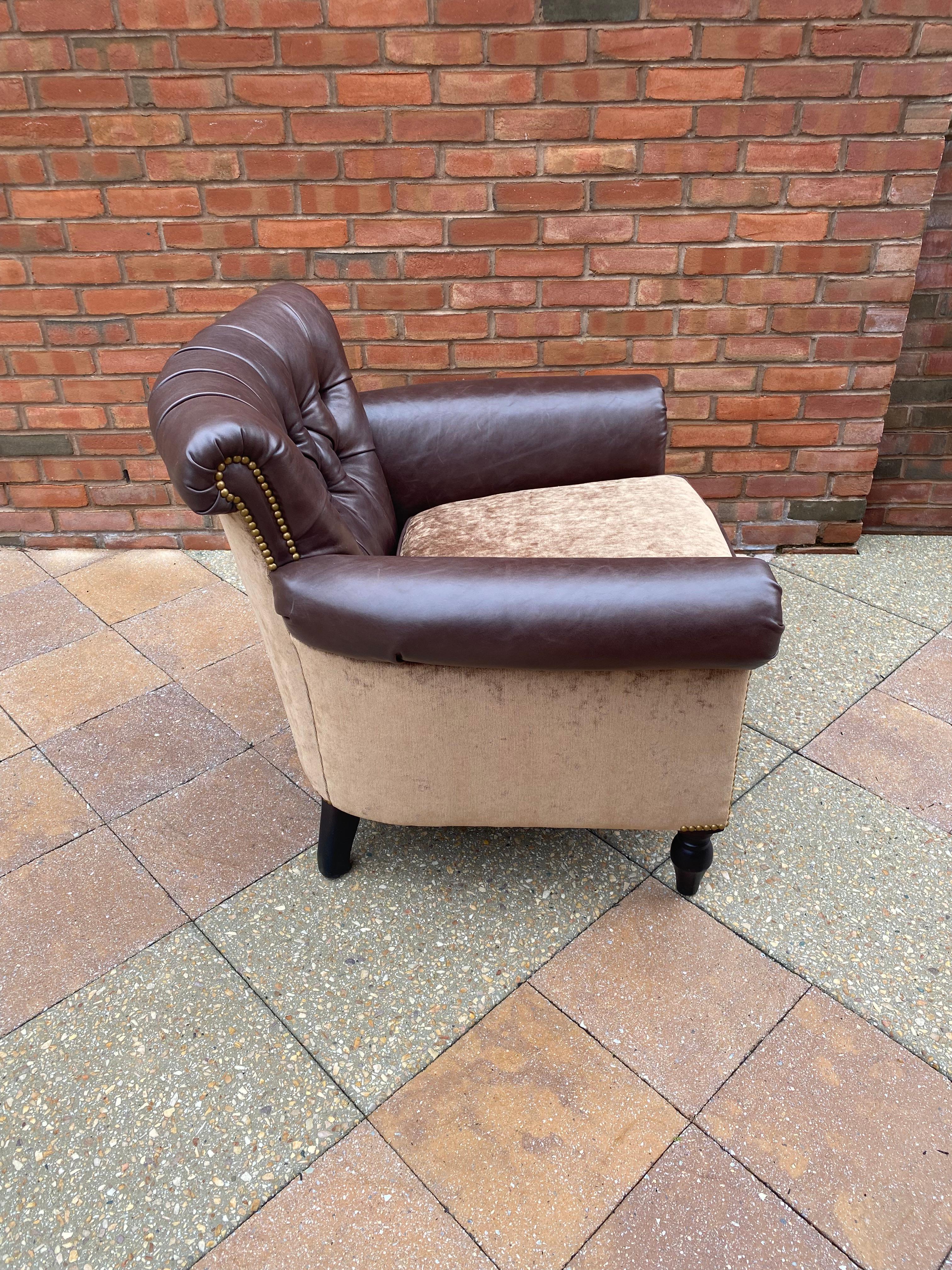 English George Smith Plush Tufted Chocolate Leather & Mohair Club Chair For Sale