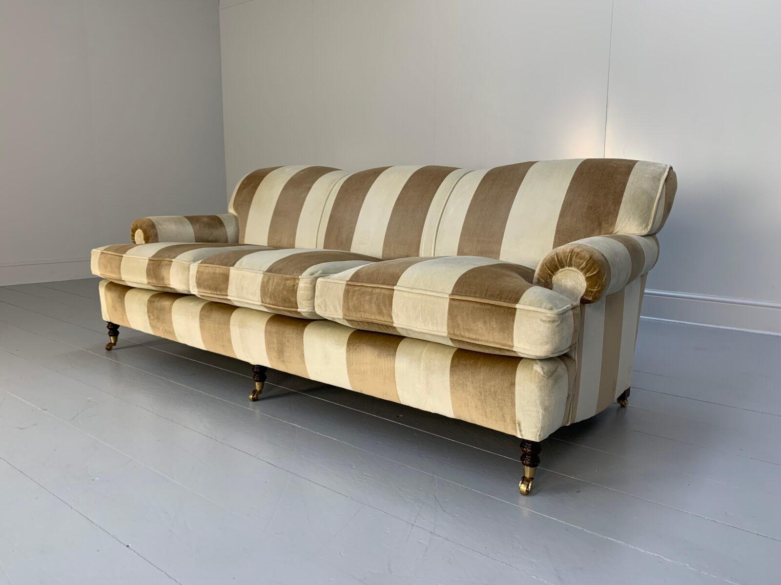 Hello Friends, and welcome to another unmissable offering from Lord Browns Furniture, the UK’s premier resource for fine Sofas and Chairs.

On offer on this occasion is a superb, immaculate George Smith “Signature” laid-back, scroll-arm, fixed-back