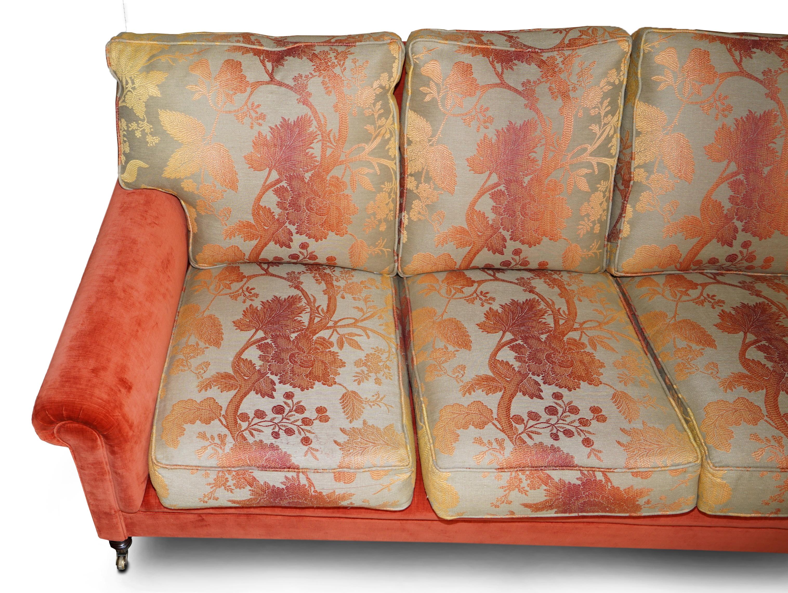 Grand canapé d'angle à sept mers caractéristique de George Smith avec tapisserie florale en velours en vente 3