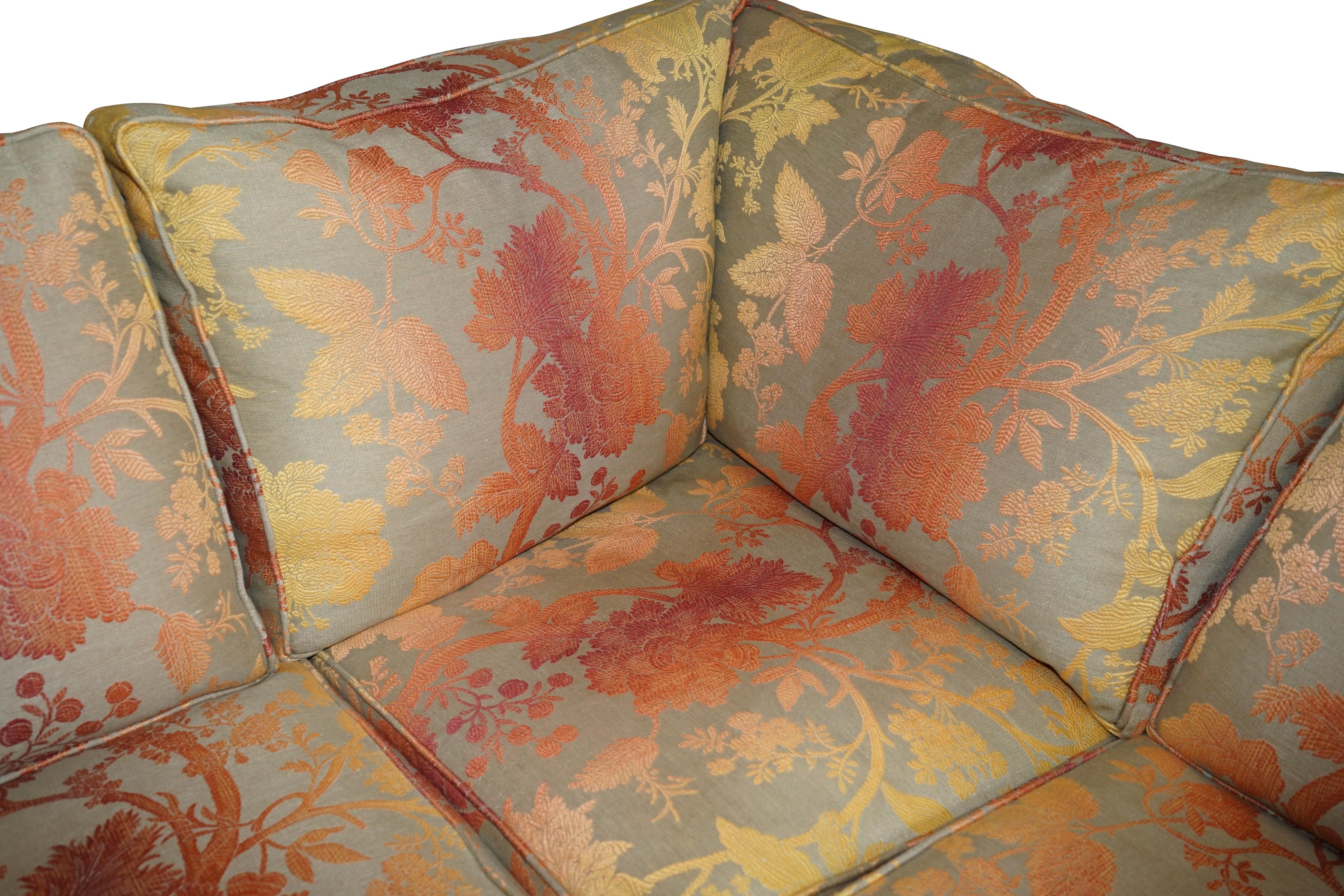 Grand canapé d'angle à sept mers caractéristique de George Smith avec tapisserie florale en velours en vente 7