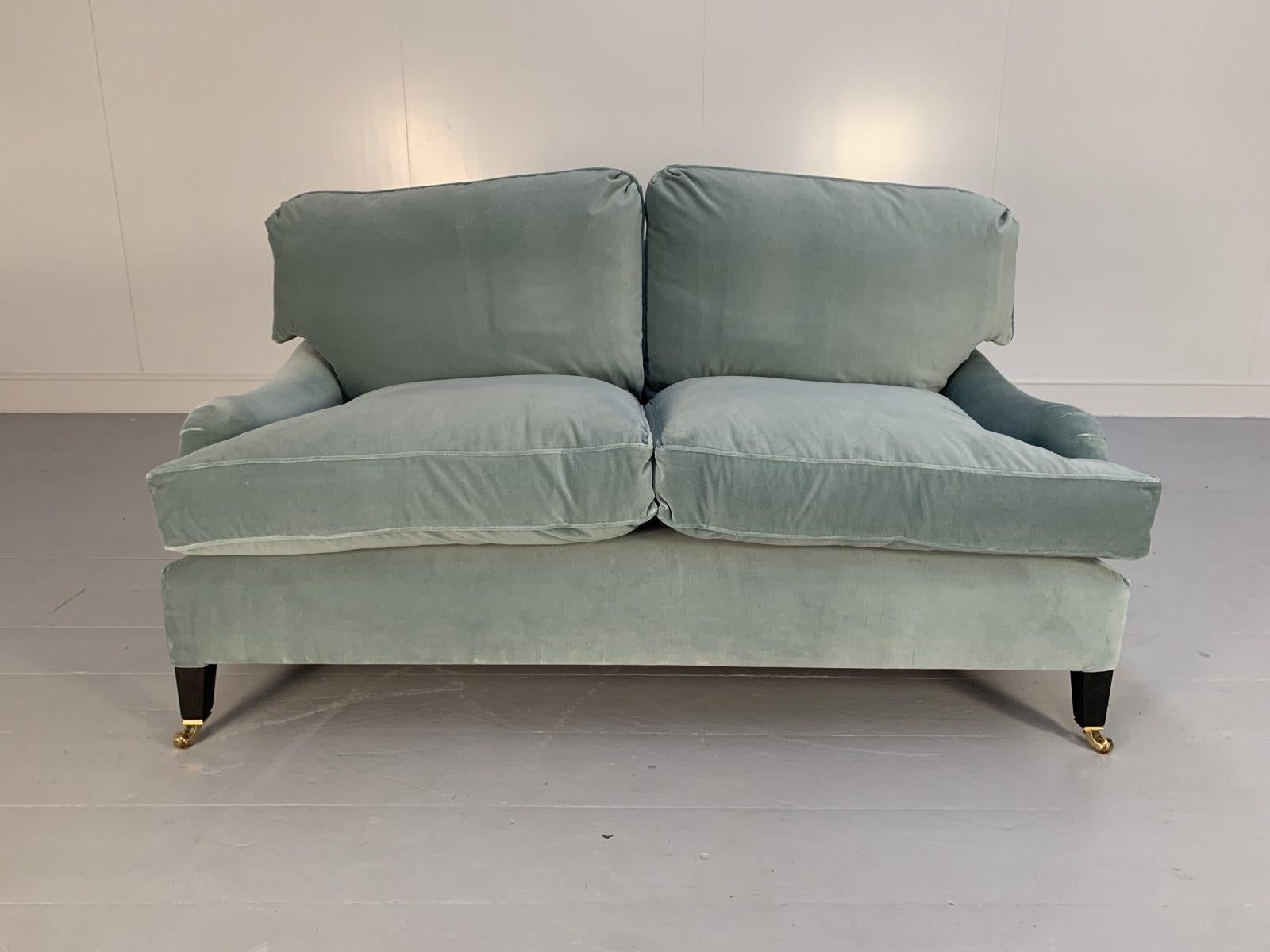 Bonjour les amis, et bienvenue à une nouvelle offre incontournable de Lord Browns Furniture, la première source de canapés et de chaises de qualité au Royaume-Uni.

L'offre proposée à cette occasion est, très probablement, le seul canapé que vous