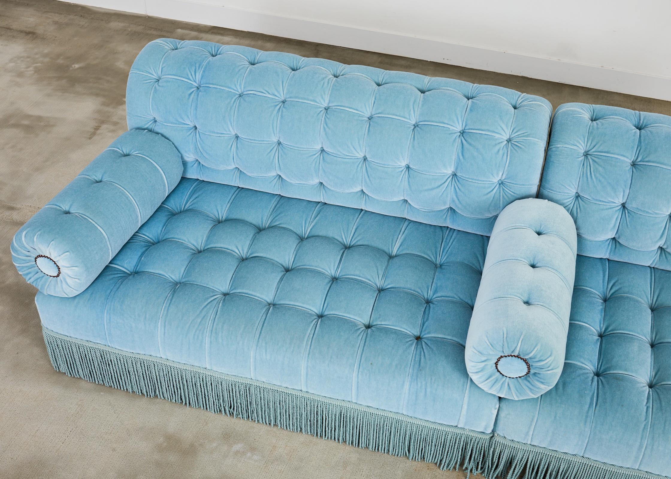 Ottone Divano componibile in velluto mohair trapuntato George Smith in vendita