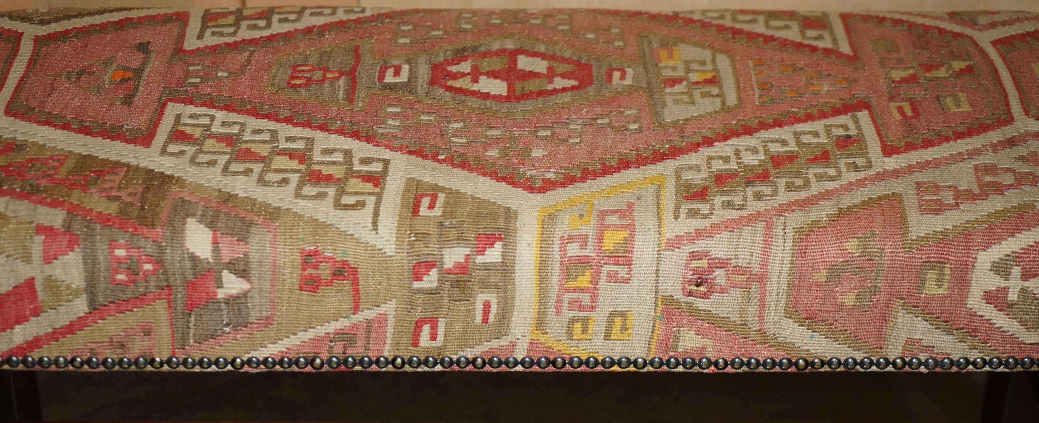GEORGE SMITH VICTORiAN STYLE KILIM UPHOLSTERED FOOTSTOOL BENCH FOR 2 TWO SHARE in vendita 3