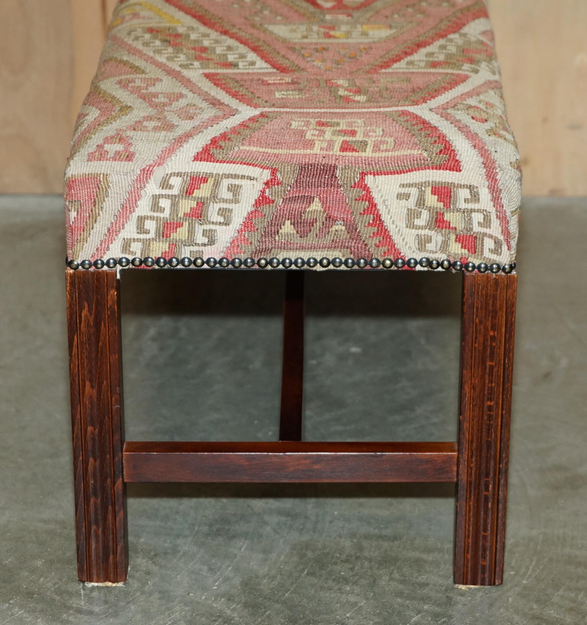 GEORGE SMITH VICTORiAN STYLE KILIM UPHOLSTERED FOOTSTOOL BENCH FOR 2 TWO SHARE in vendita 1