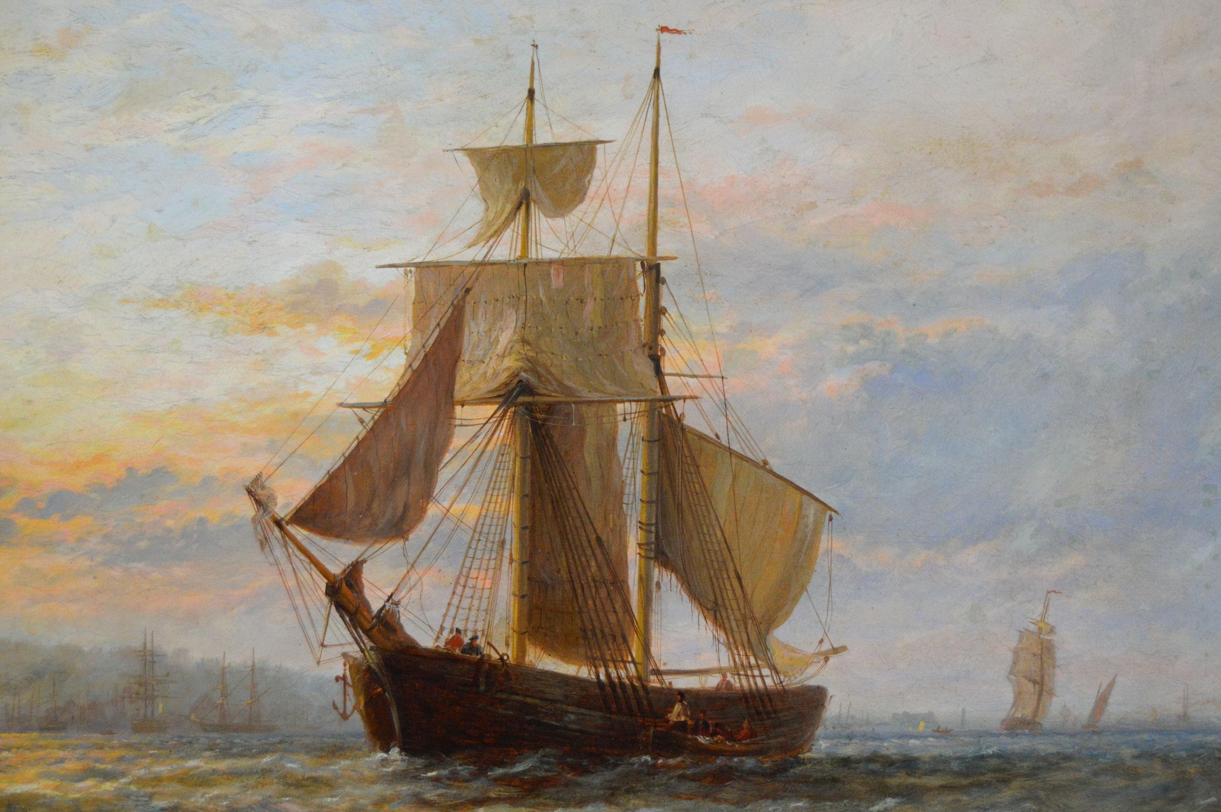 Paesaggio marino del XIX secolo dipinto a olio con barche da pesca al largo di un porto la mattina presto in vendita 1