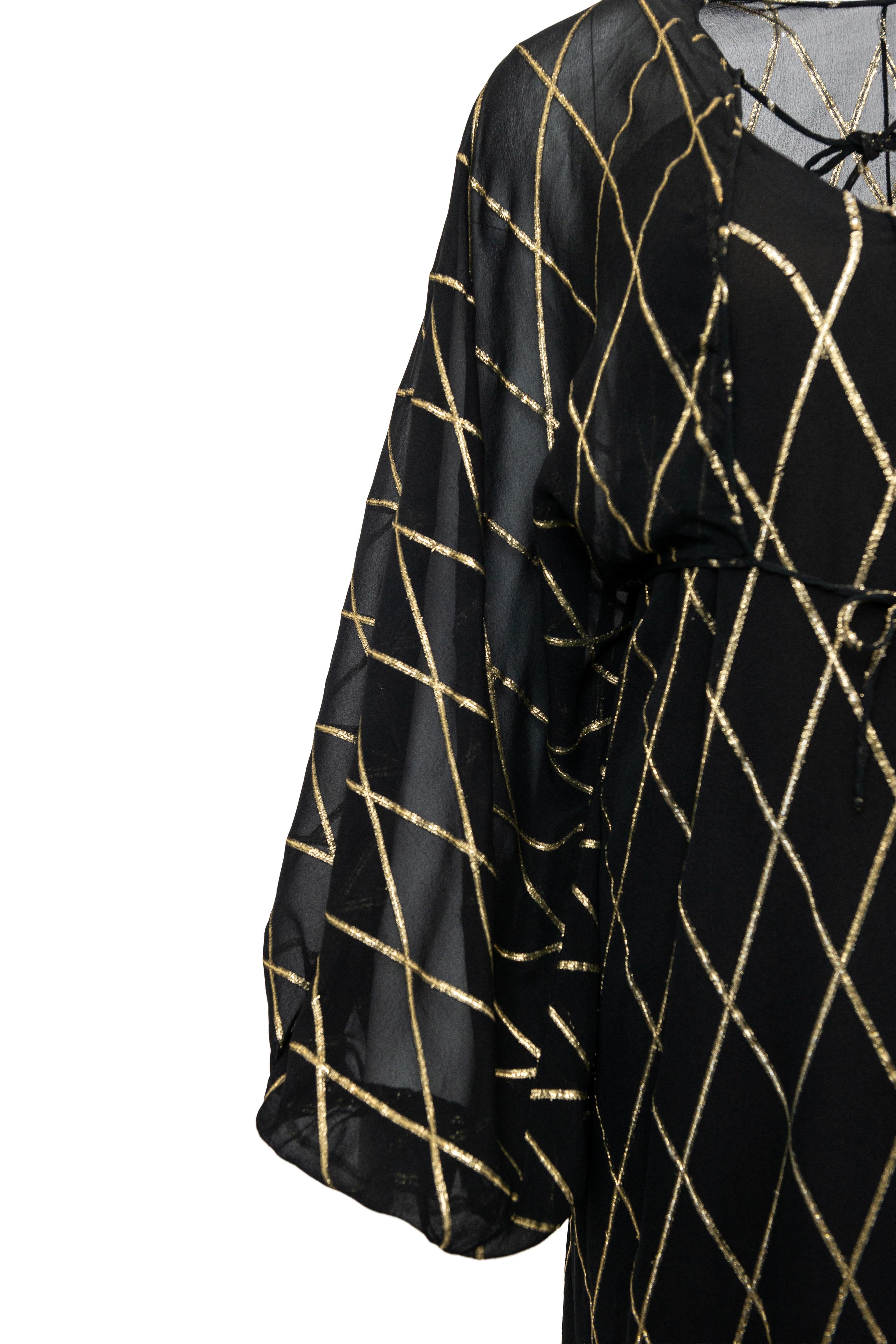 George Stavropoulos Conjunto de vestido de gasa cojo negro con dorado de los años 70 en venta 2