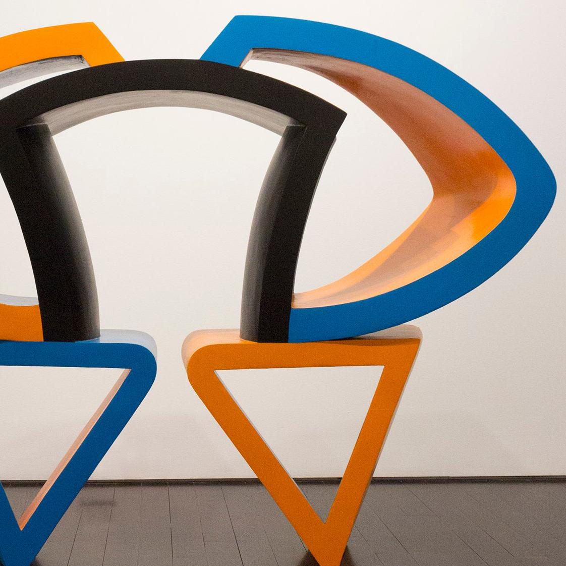 Schwarz, Blau und Schwarz (Beige), Abstract Sculpture, von George Sugarman