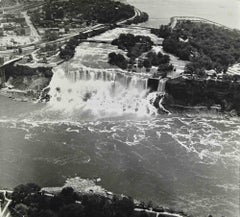 Veduta di una cascata - Fotografia d'epoca di George Taylor - Inizio del XX secolo