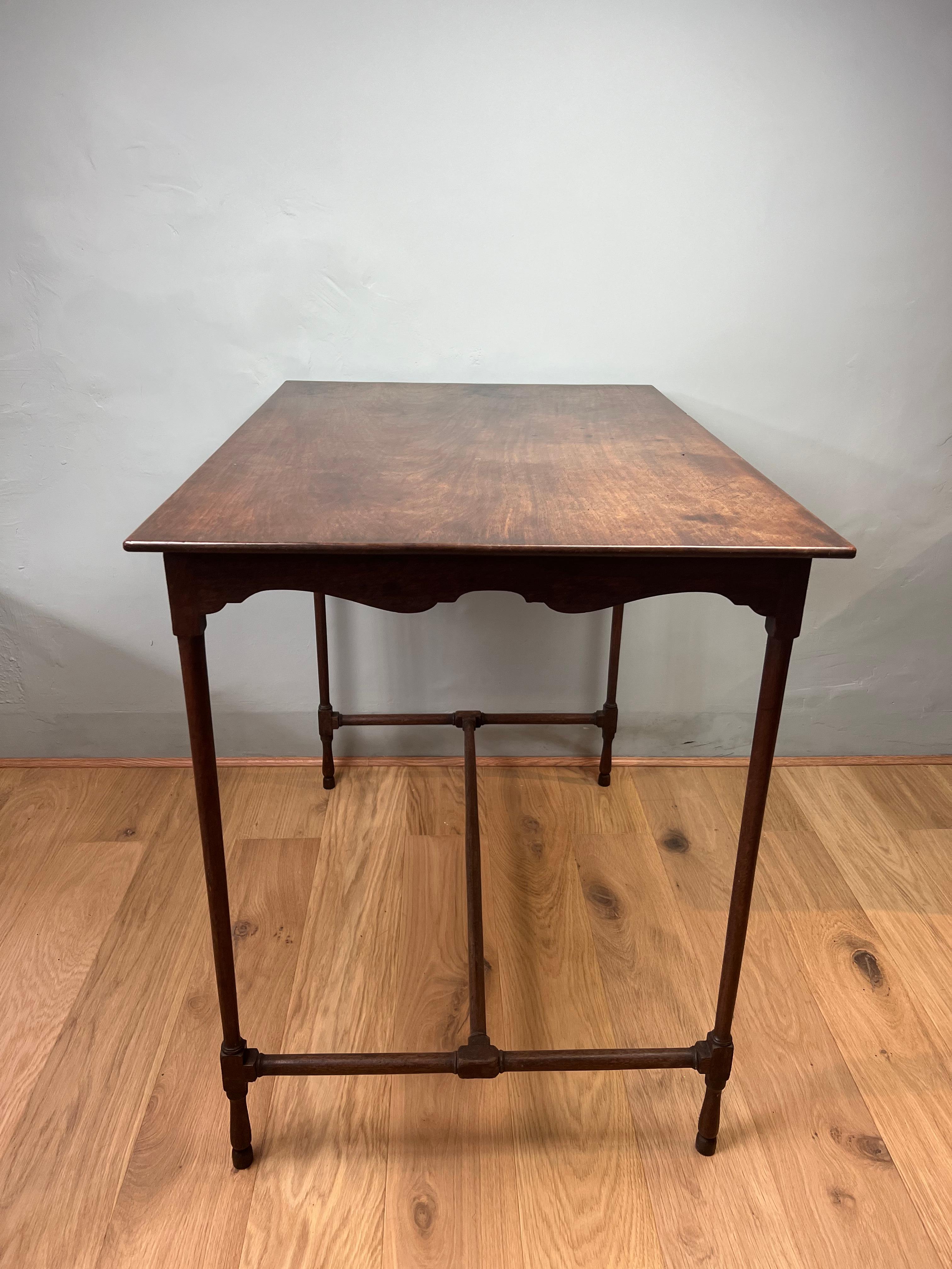 George The 3rd Fine Mahogany Spider Table, Circa 1770 In Good Condition For Sale In Sherborne, GB