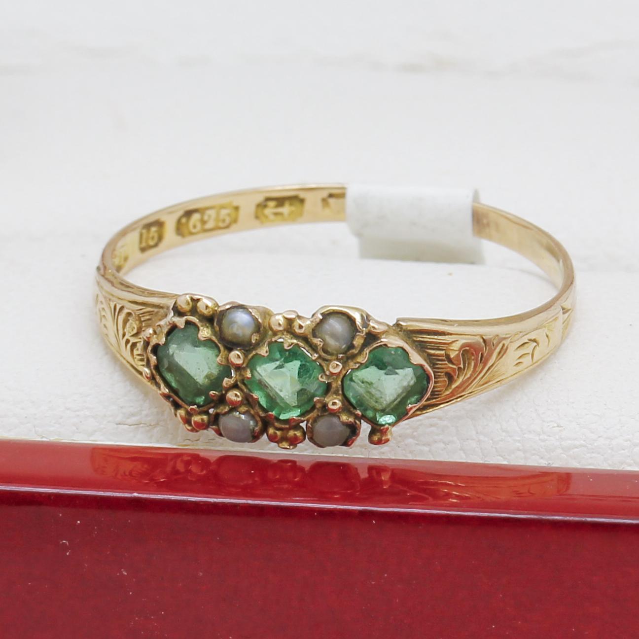 George V 15ct yellow gold Ring set with emerald and split pearls,
Marked Birmingham 1921 JP
Size Q - Can be resized