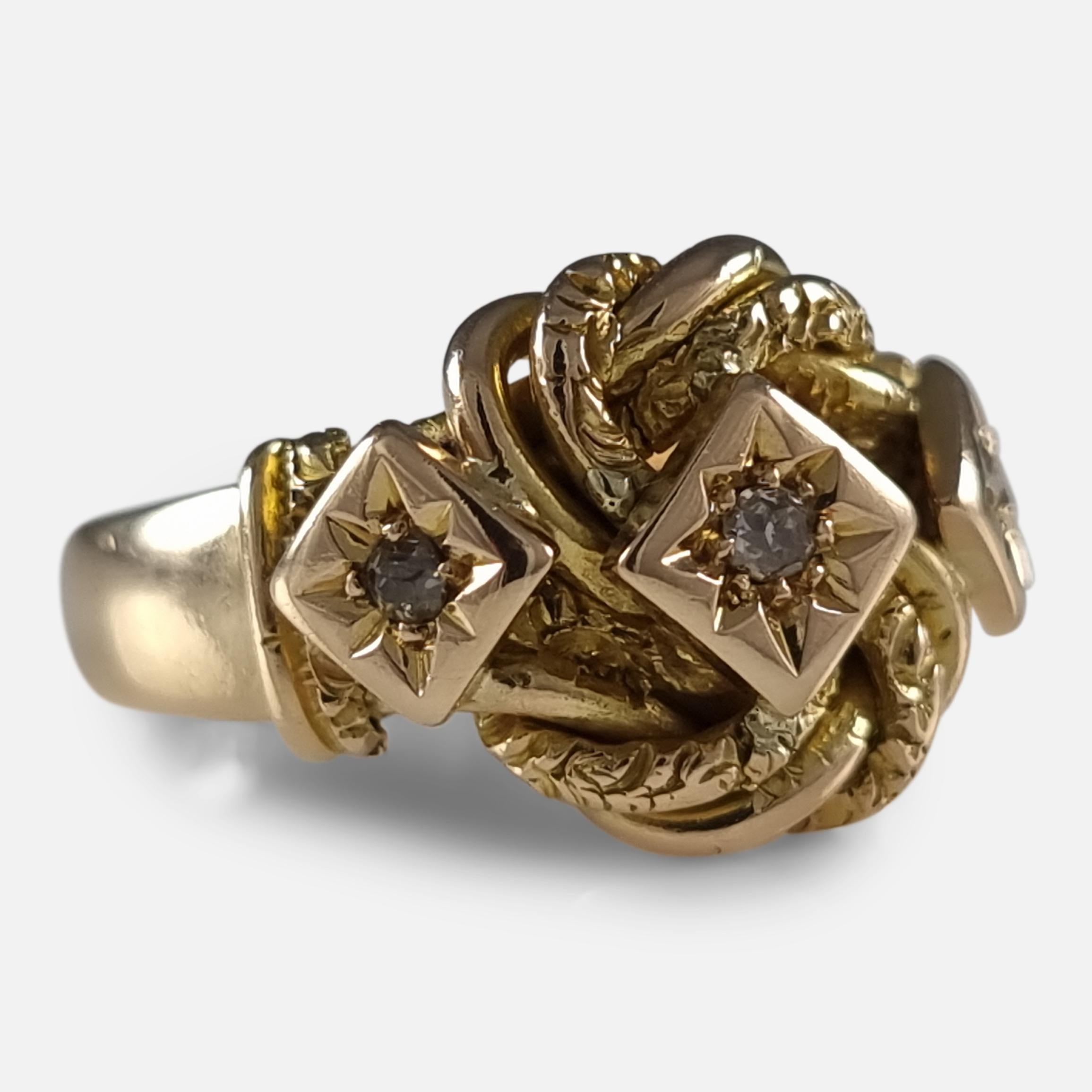 Taille vieille mine George V, bague à nœud en or 18 carats et diamants, 1919 en vente