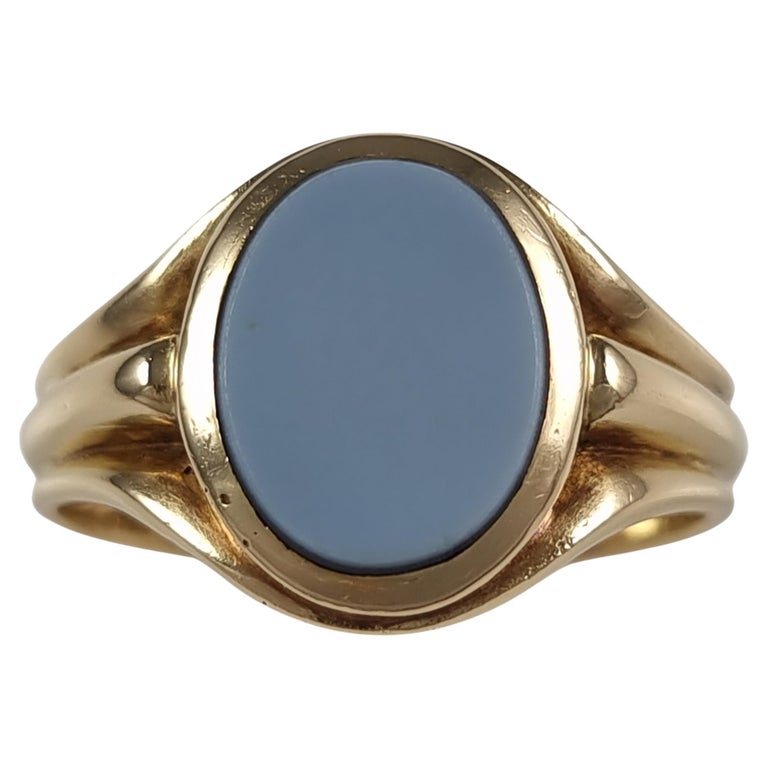 George V 18ct Gold Banded Onyx Signet Ring, 1912 at 1stDibs