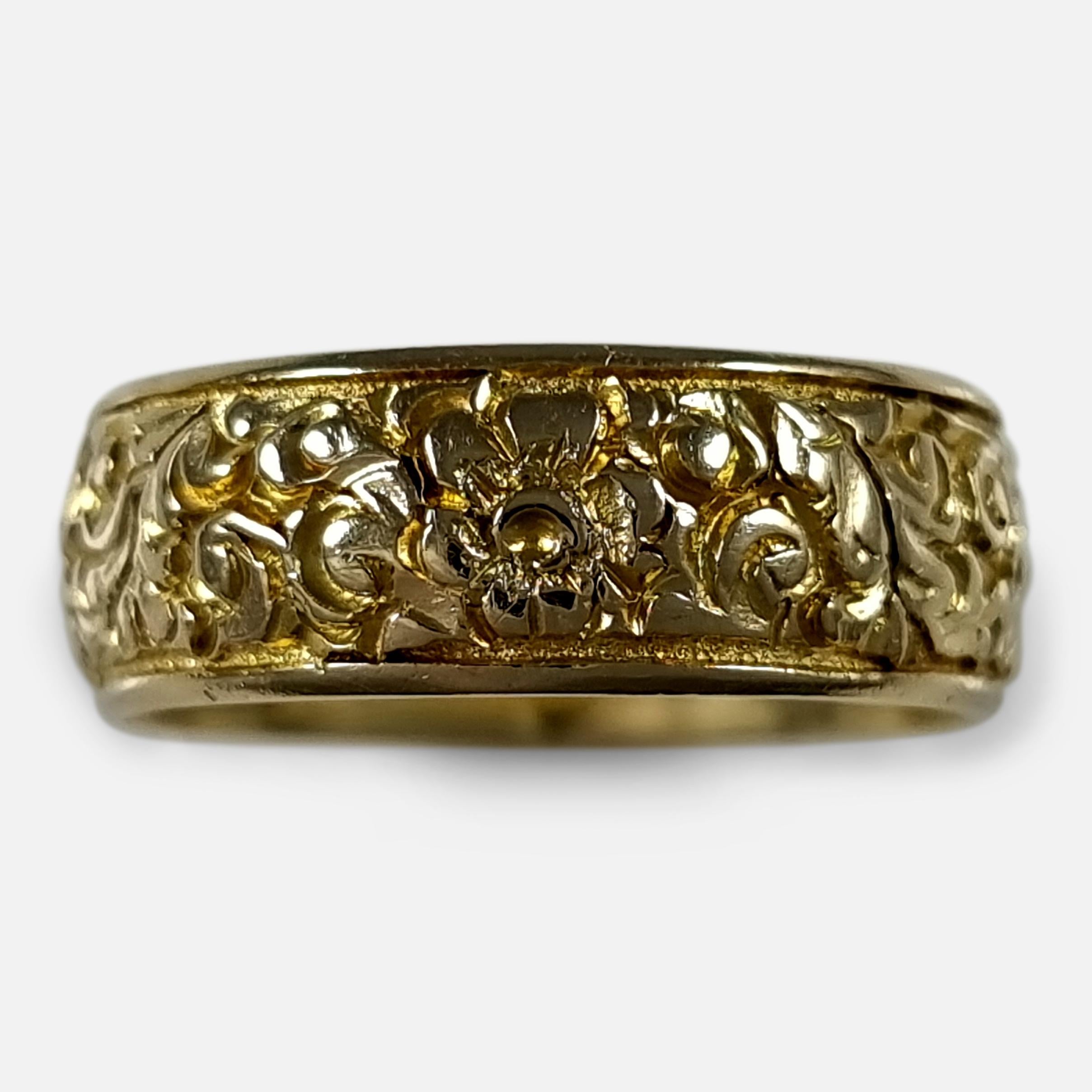 George V 18 Carat Gold Engraved Keeper Ring, 1926 7