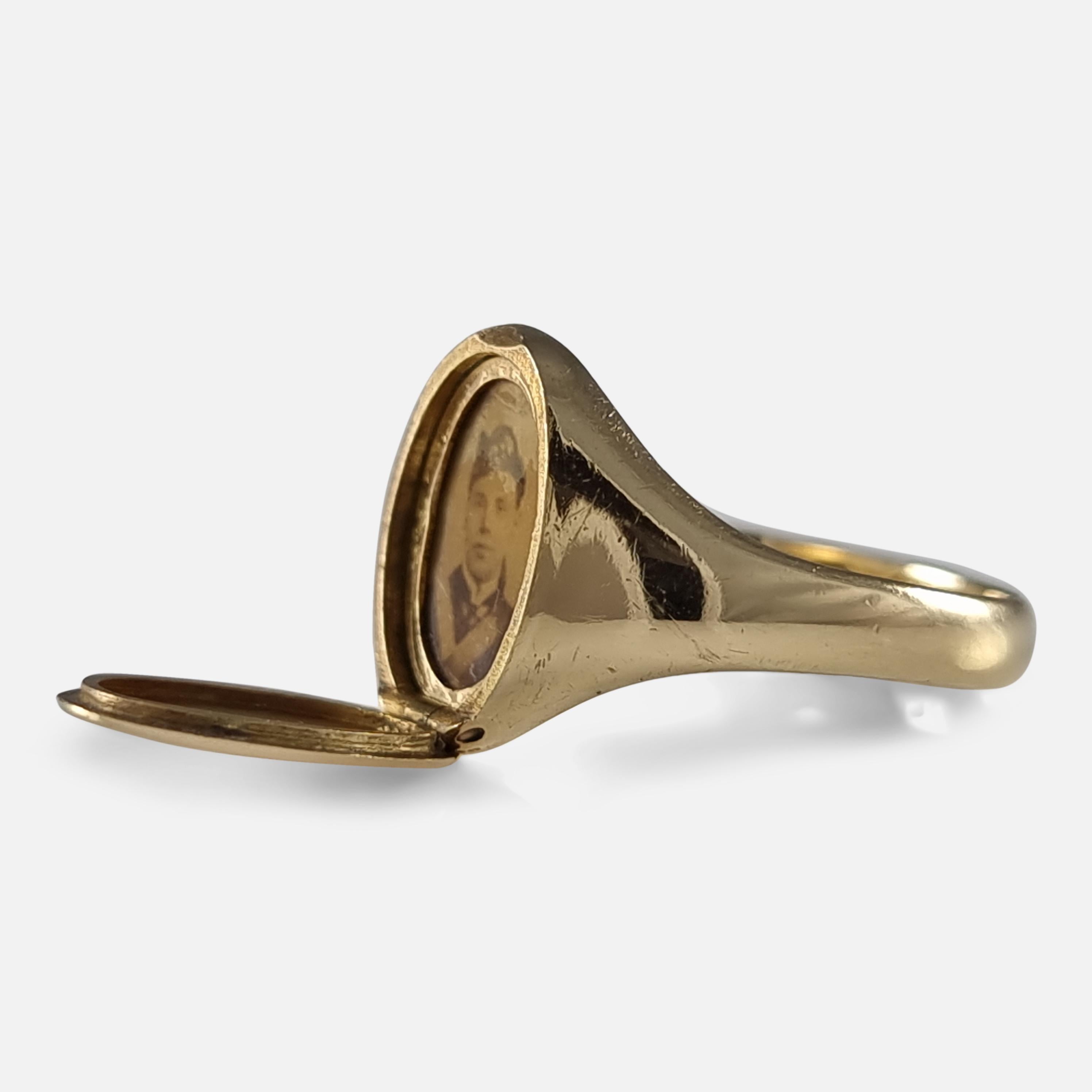 George V 18 Carat Gold Portrait Locket Signet Ring, King's Royal Rifle Corps For Sale 5