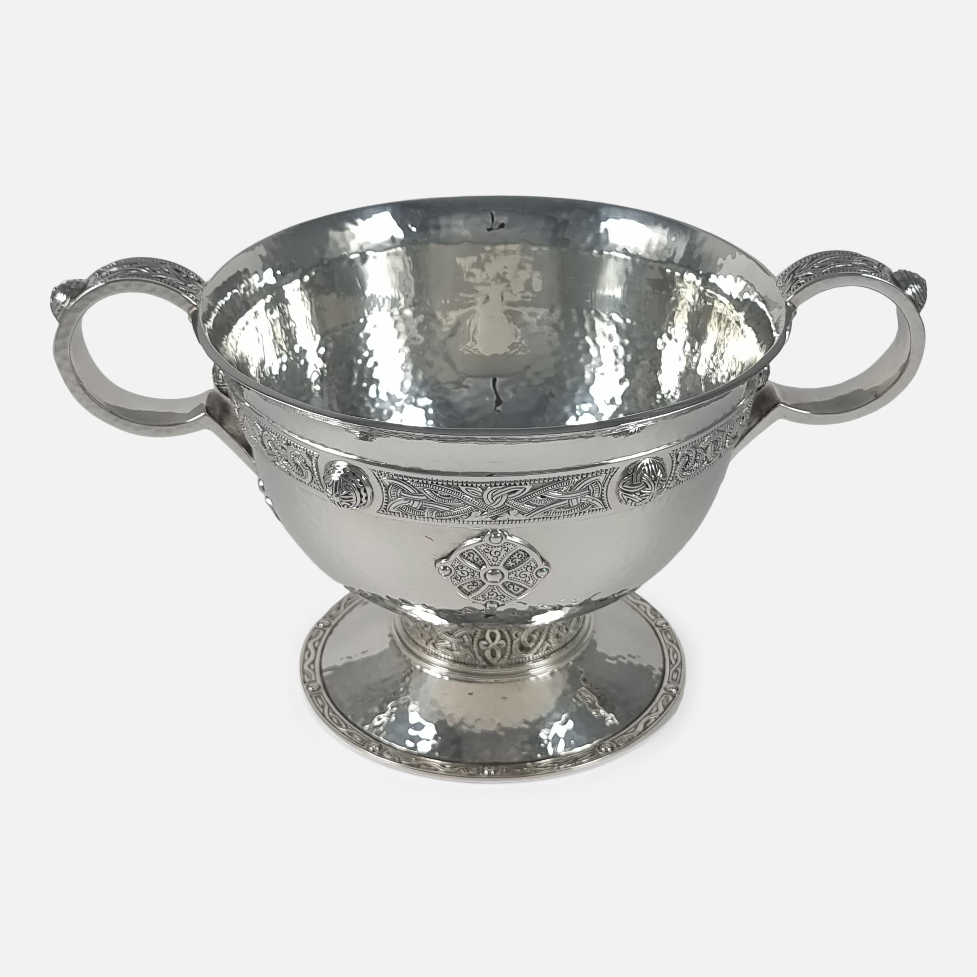 George V Sterling Silver Celtic Revival Bowl, Edward & Sons, 1915 For Sale 8
