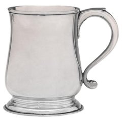 Taza de bautizo de plata de ley «George V», de Edward Barnard & Sons, Londres, 1910