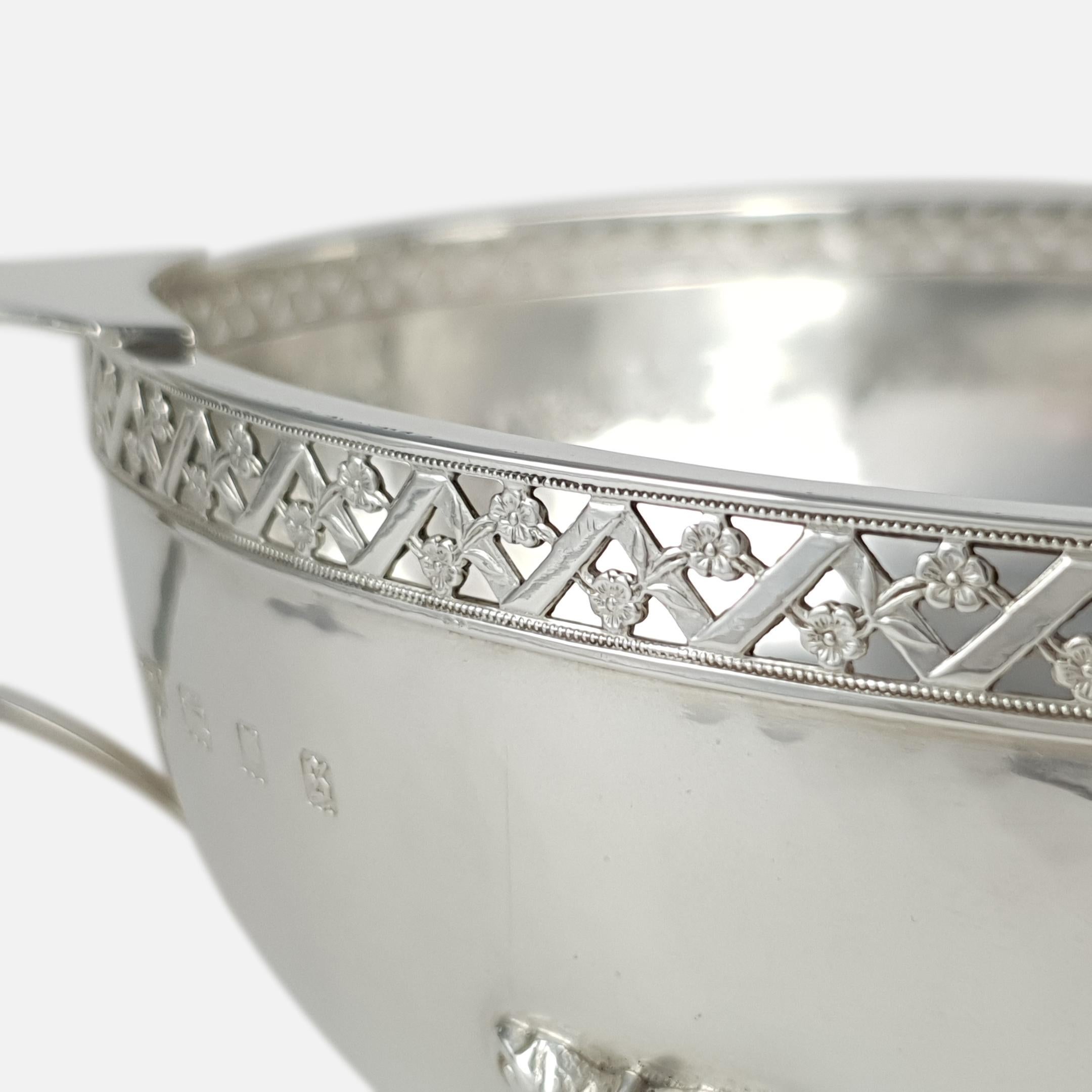 George V Sterling Silver Hammered Twin-Handled Bowl, London, 1933 For Sale 1
