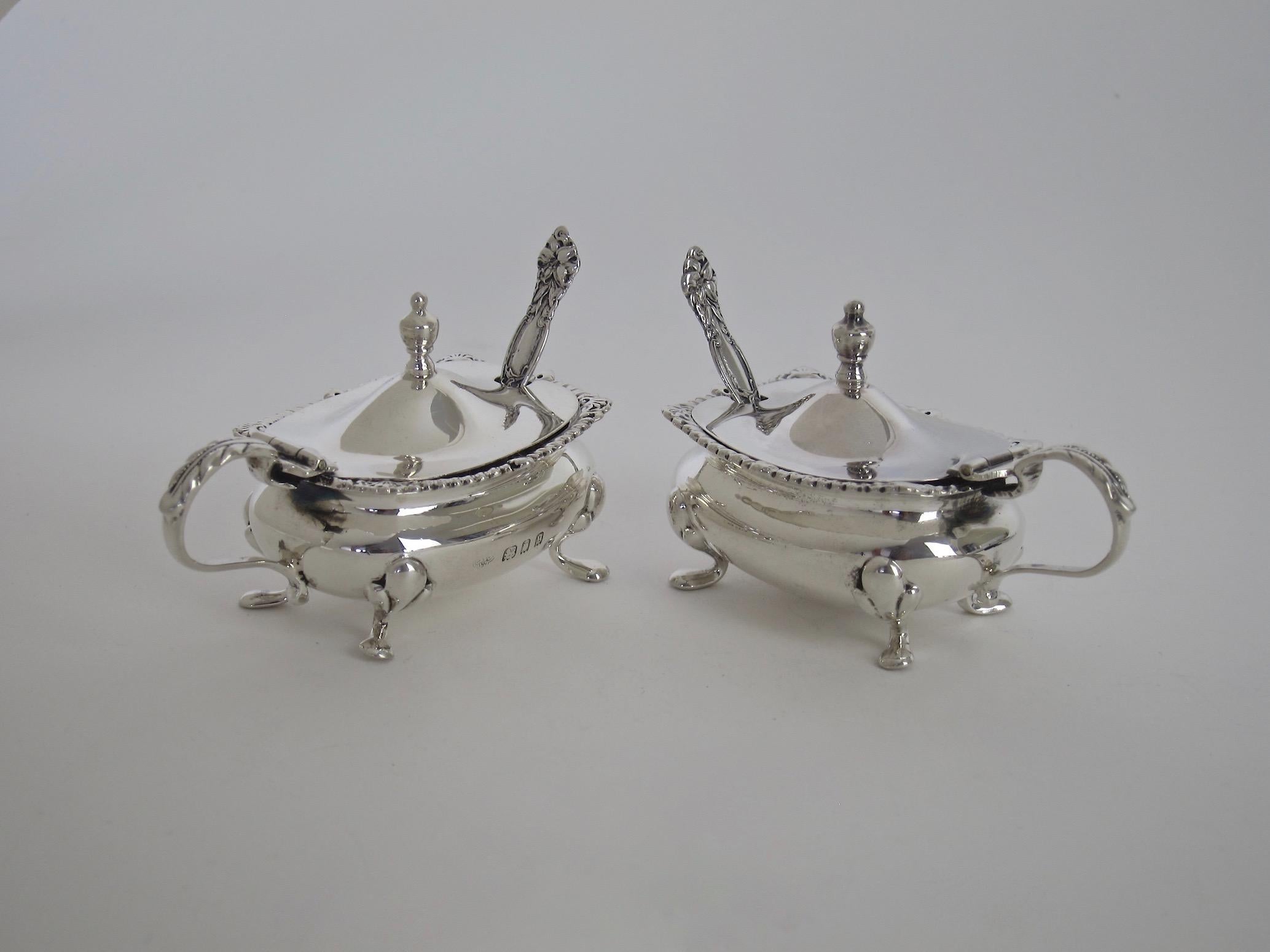Antique Sterling Silver Mustard Pots from the Goldsmiths & Silversmiths Co Ltd 4